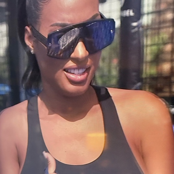 Dior xtrem mu mask sunglasses retail 650 worn 0nce see on the housewives Dubai